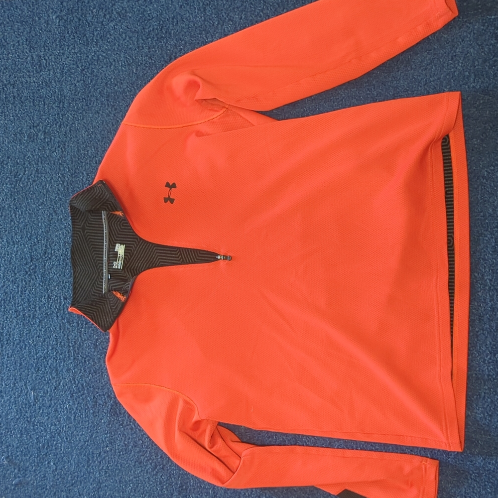 Under Armour 1/4 zip up